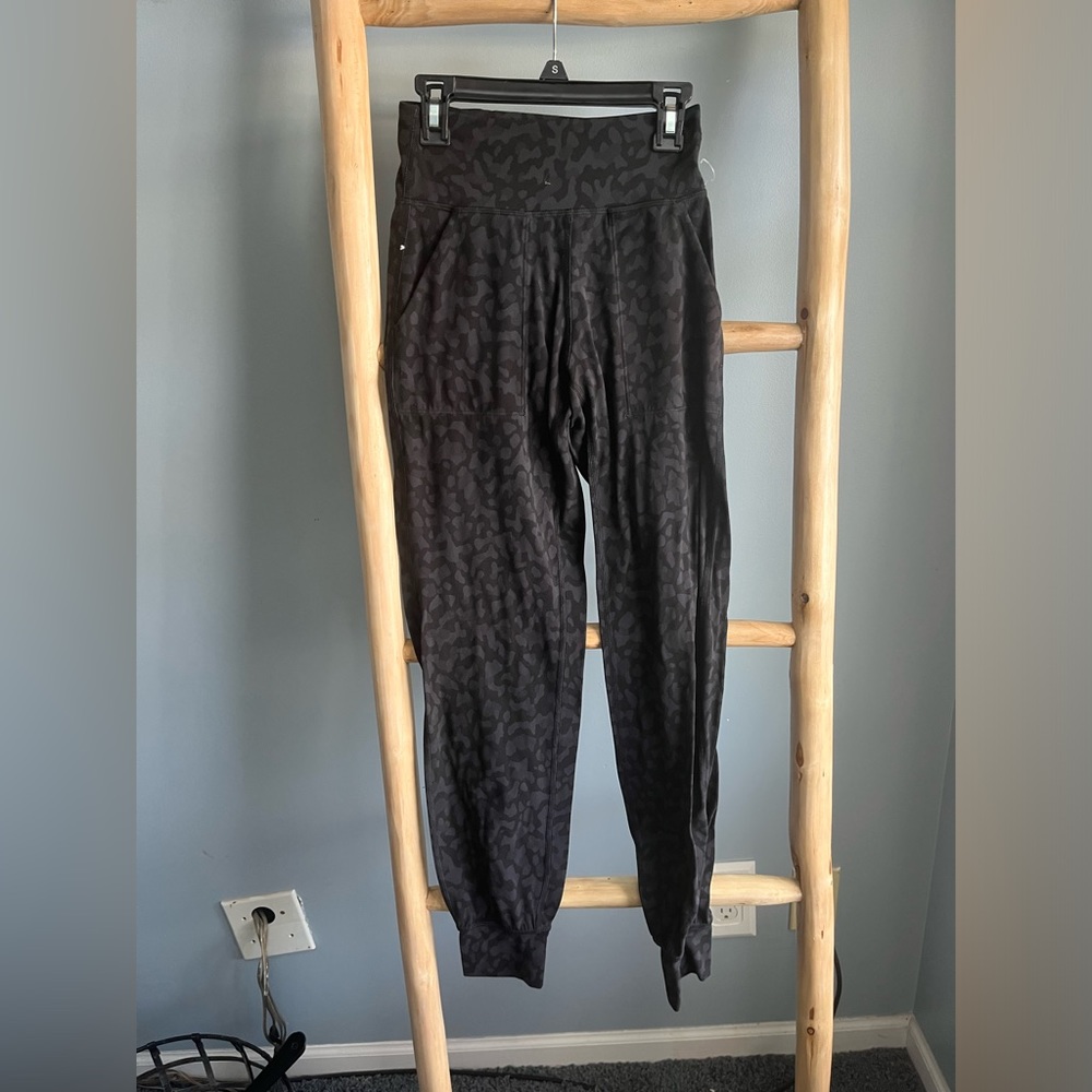 Lululemon align joggers.